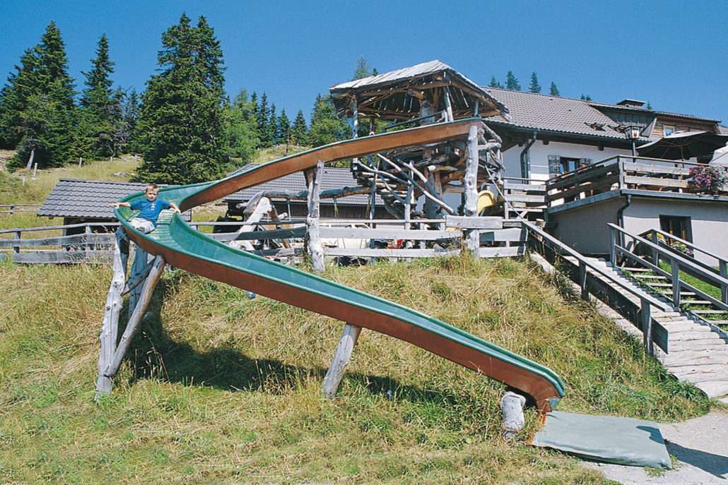 Kinderrutsche-1030x687